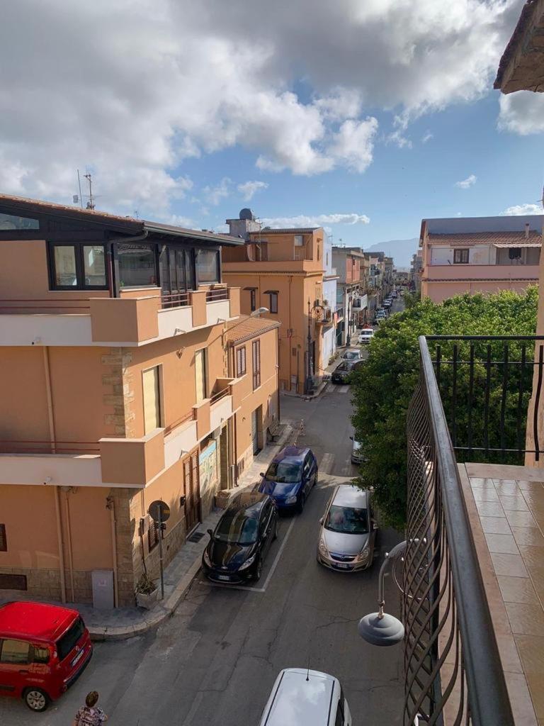 Апартаменты Cusumano House Траппето Экстерьер фото